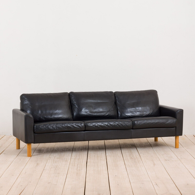 Vintage black buffalo leather sofa on oak legs in Borge Mogensen, Scandinavian