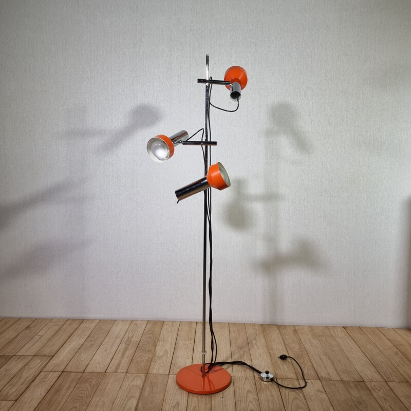 Vintage floor lamp in chromed metal and orange lacquer, Italy 1970