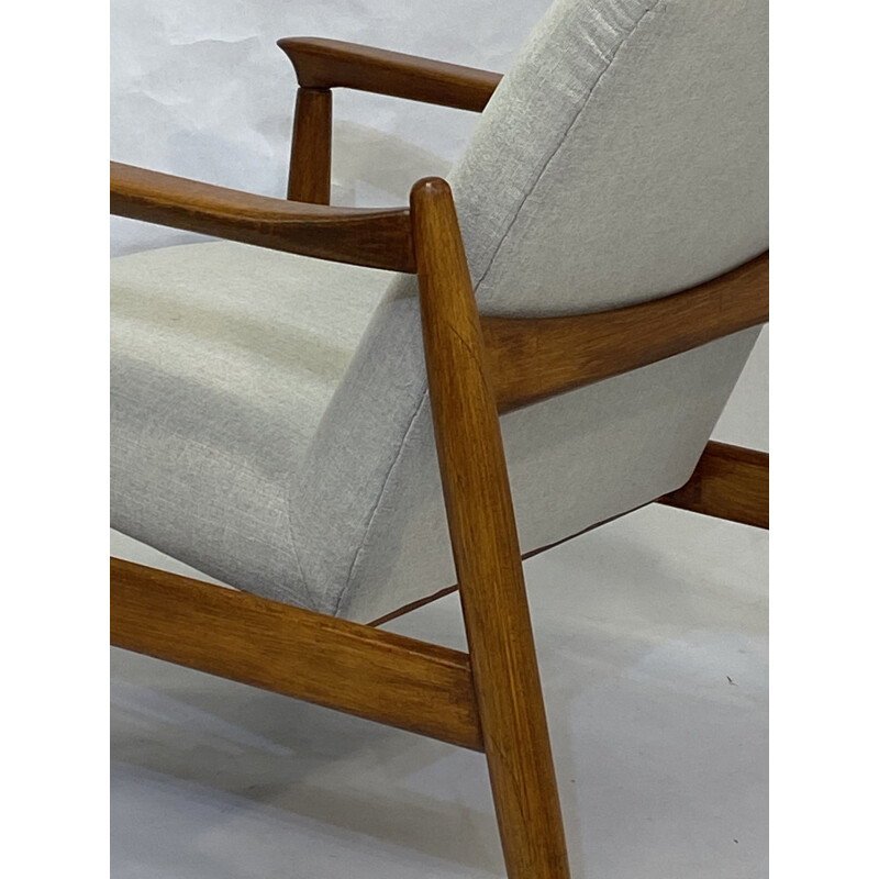 Vintage GFM-142 armchair in beige fabric by Edmund Homa 1960s