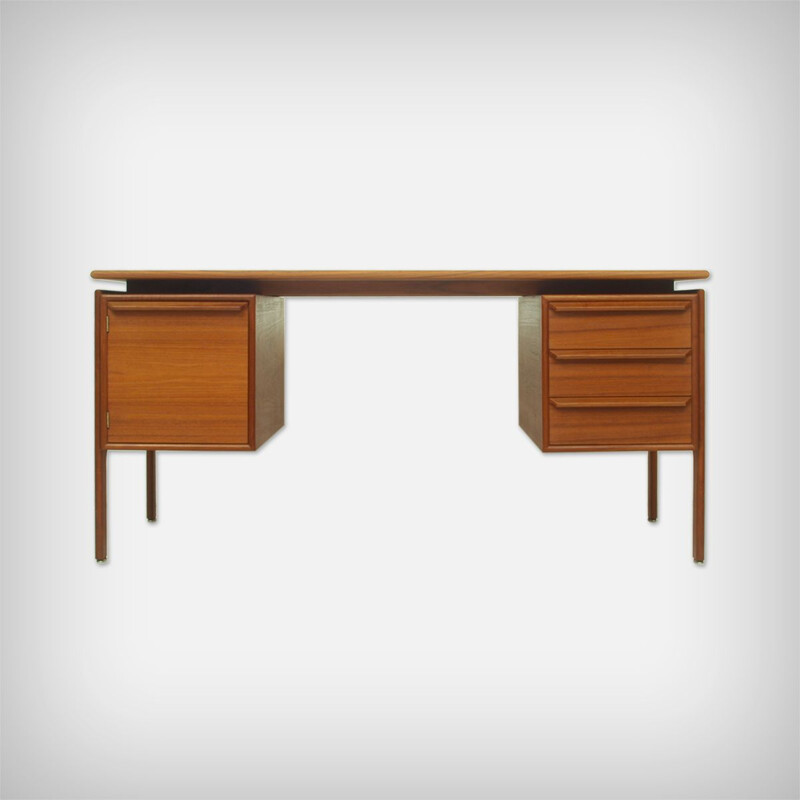 Bureau vintage en teck de G.V. Mobler, Danois 1960