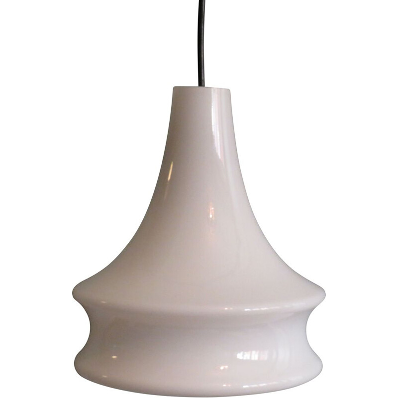 Suspension vintage en opaline blanche par Peill & Putzler, Allemagne 1960