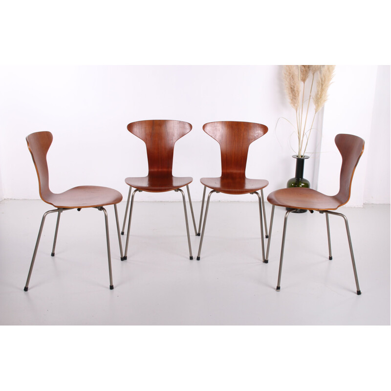 Set of 4 vintage Mosquito 3105 chair by Arne Jacobsen & Fritz Hansen, Denmark 1950s