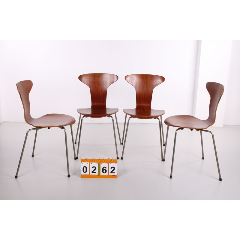 Set van 4 vintage Mosquito 3105 stoelen van Arne Jacobsen