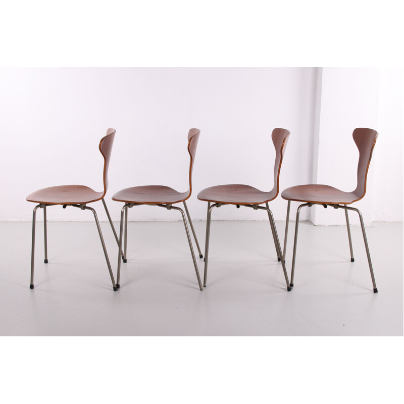 Set van 4 vintage Mosquito 3105 stoelen van Arne Jacobsen
