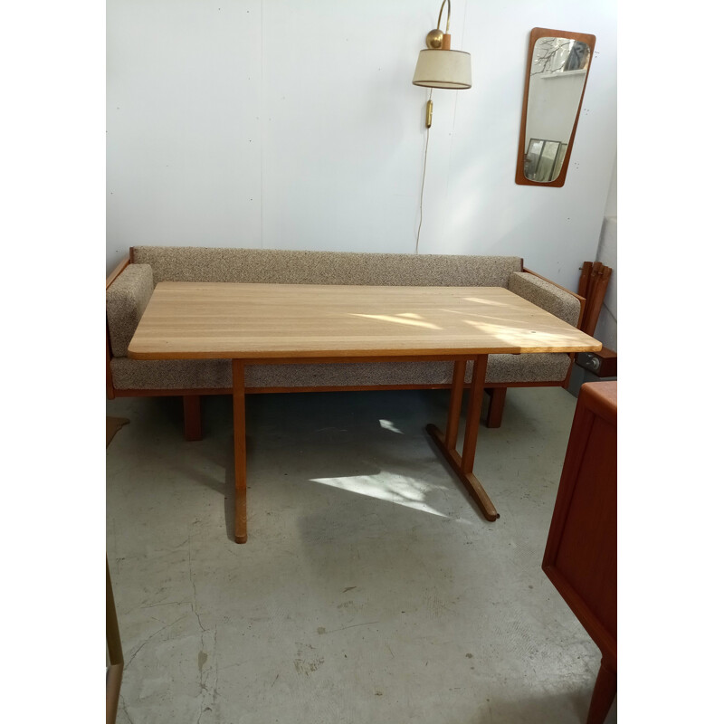 Vintage shaker table in solid oak from Borge Mogensen, Denmark