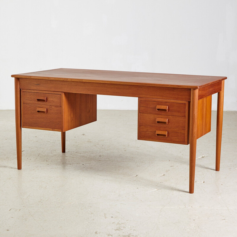 Vintage Teak Desk by Borge Mogensen for Soborg Mobelfabrik 1960s