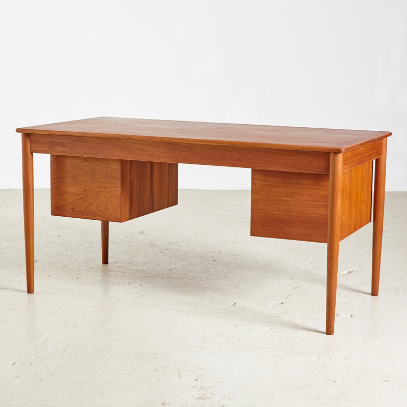 Vintage Teak Desk by Borge Mogensen for Soborg Mobelfabrik 1960s