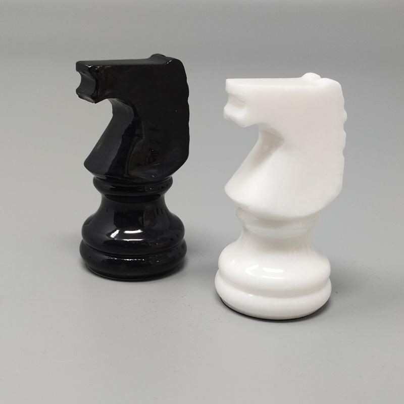 Vintage Black and White Chess Set in Volterra Alabaster Handmade, Italy 1970s