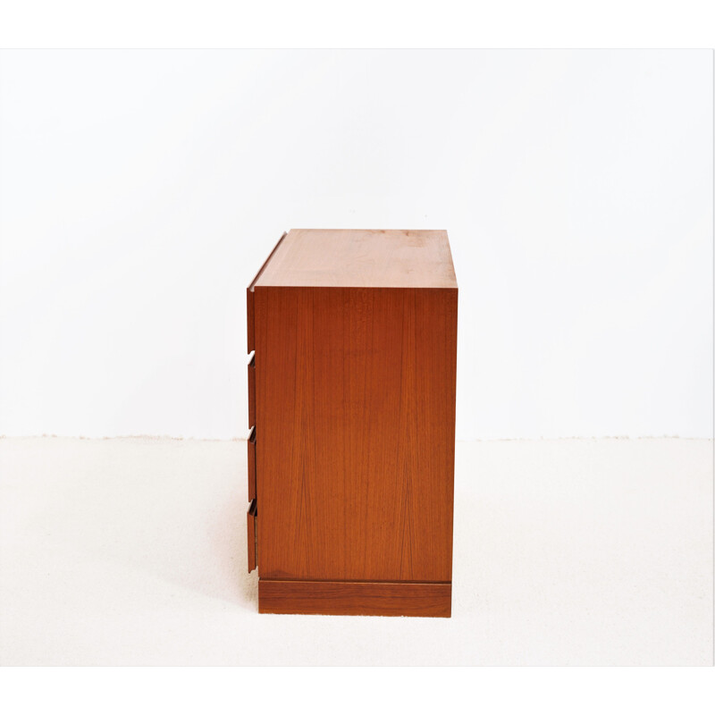 Vintage teak chest of drawers by Arne Wahl Iversen for Vinde mobelfabrik