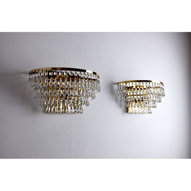 Pair of vintage Regency sconces with cut crystals 1980s