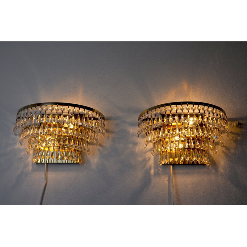 Pair of vintage Regency sconces with cut crystals 1980s