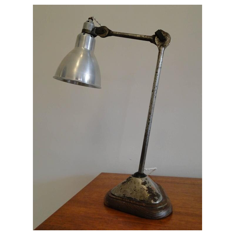 Industrial "206" lamp in oakwood and metal, Bernard-Albin GRAS - 1940s
