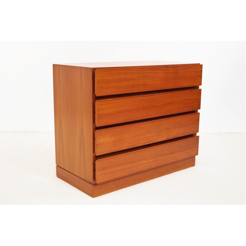 Vintage teak chest of drawers by Arne Wahl Iversen for Vinde Mobelfabrik