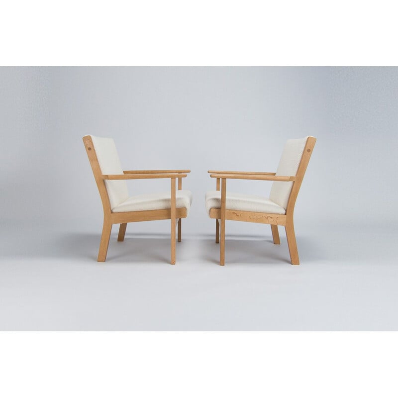 Vintage Hans Wegner Armchairs in Oak & Wool by Getema, Danish 1960s