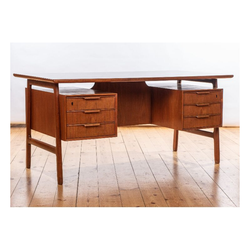 Vintage Model 75 Desk in Teak by Gunni Omann 1960s