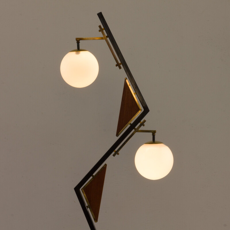 Vintage geometric floor lamp to Stilnovo mahogany brass and opaline glass, Italian