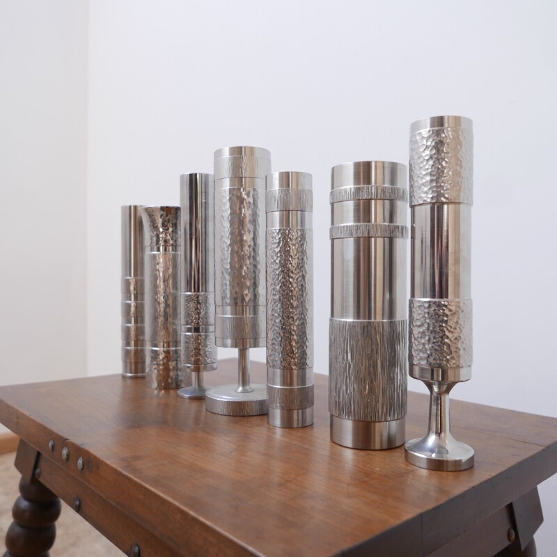 Lot de 7 vase vintage moderniste en métal Collection n 2, Allemand 1970