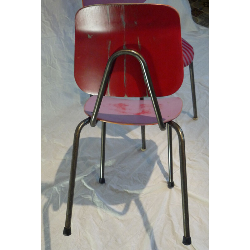Stuhlpaar im industriellen Vintage-Stil