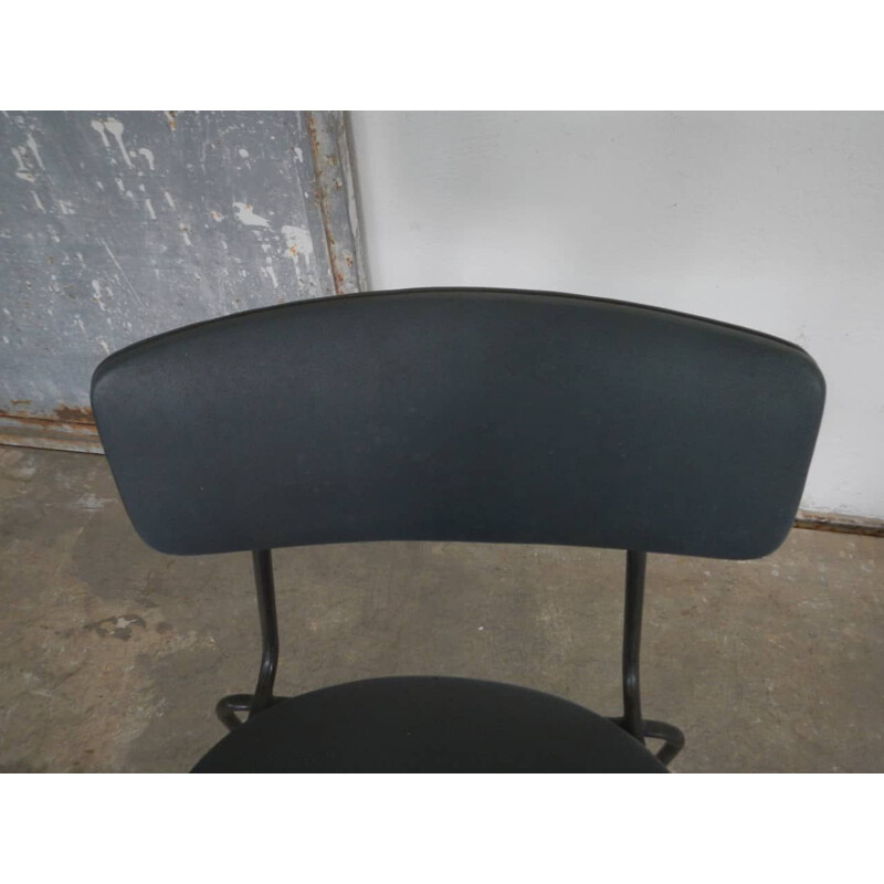 Vintage desk chair