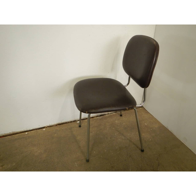 Vintage iron structure desk chair