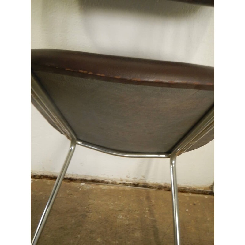 Silla de oficina vintage con estructura de hierro