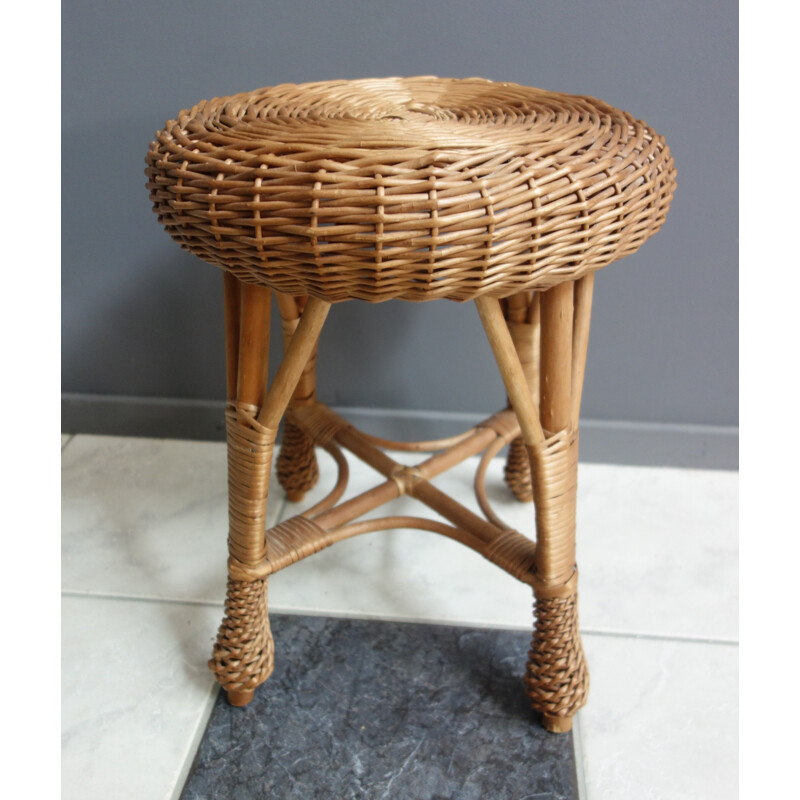 Tabouret bas vintage rond en osier et rotin