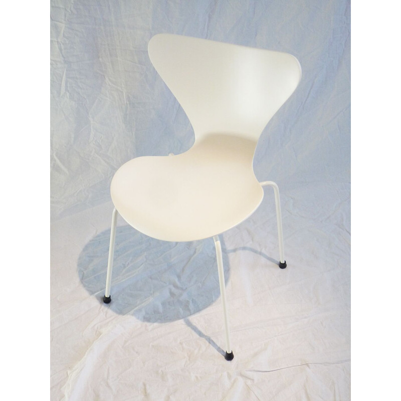 Silla vintage mod 3107 Whitewhite de Arne Jacobsen 1950