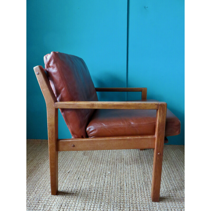 Pair of vintage oak armchairs with tan leather cushions, Denmark 1960