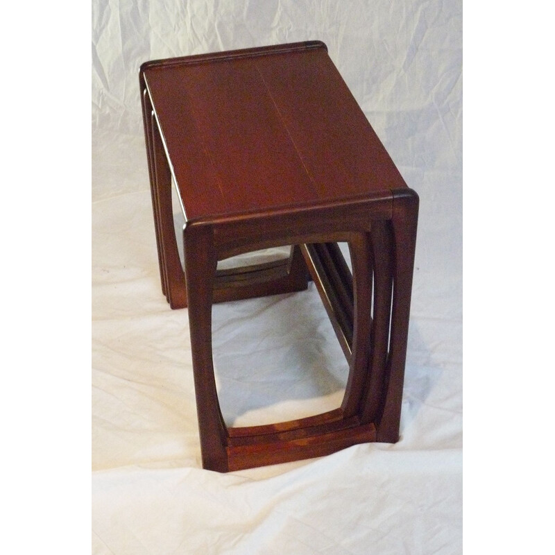 Set of 3 vintage mahogany nesting tables