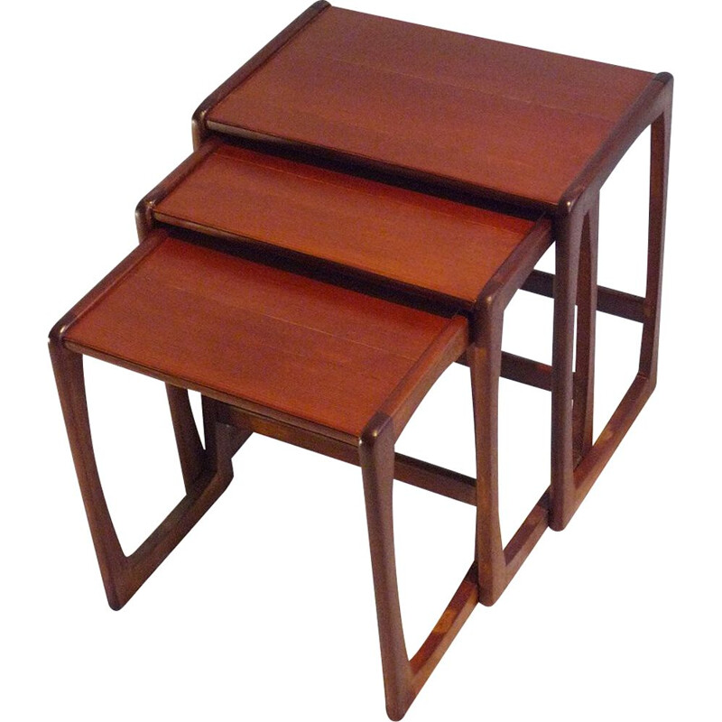 Set of 3 vintage mahogany nesting tables