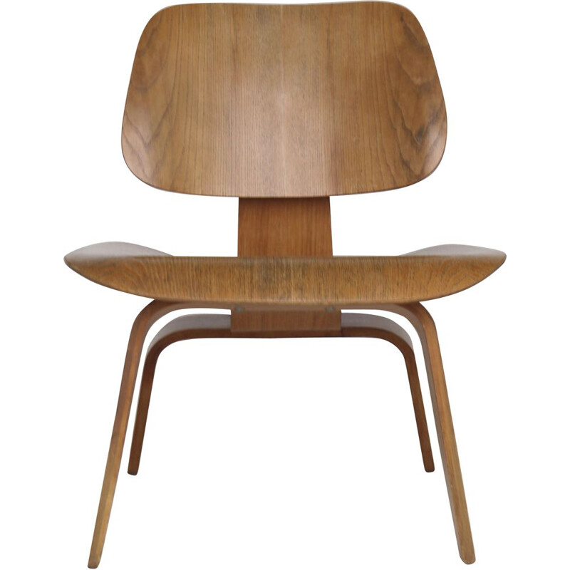 Vintage low chair by Charles & Ray Eames for Herman Miller 1950s