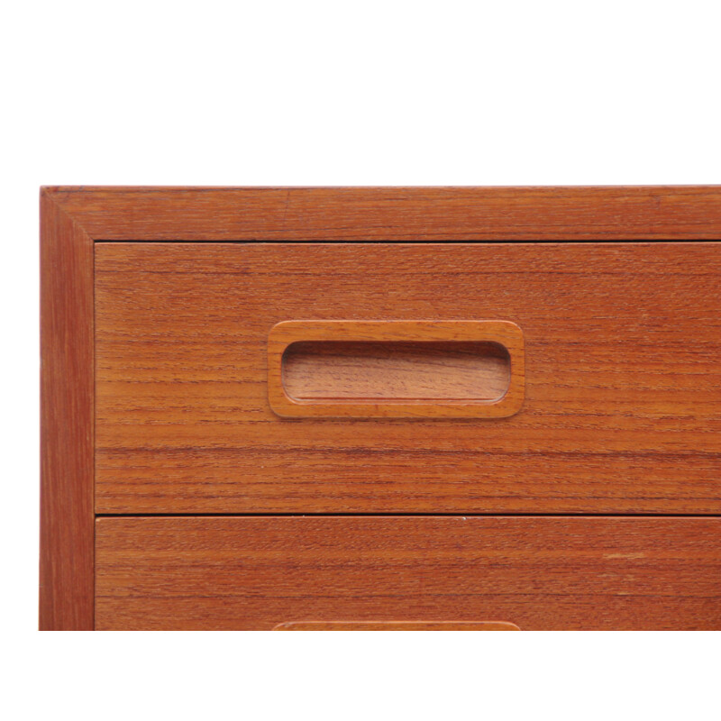 Vintage Scandinavian teak chest of 4 drawers by Poul Hundevad
