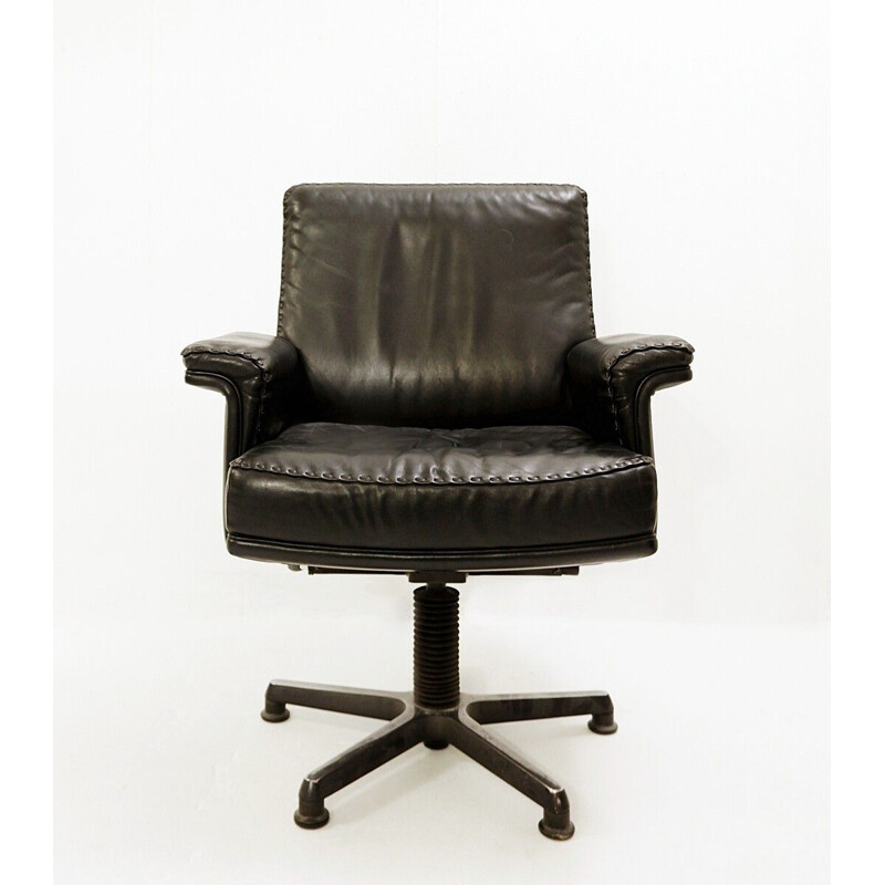 Vintage Black leather model DS 35 swivel desk chair from de sede 1960s