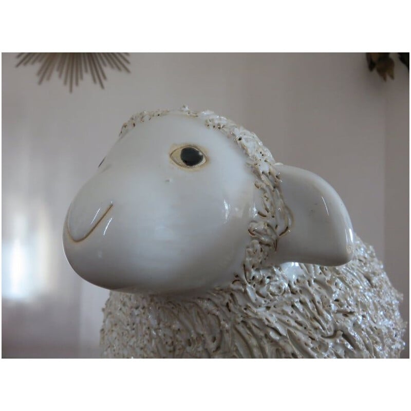 Grande sculpture vintage mouton en céramique blanche 1970