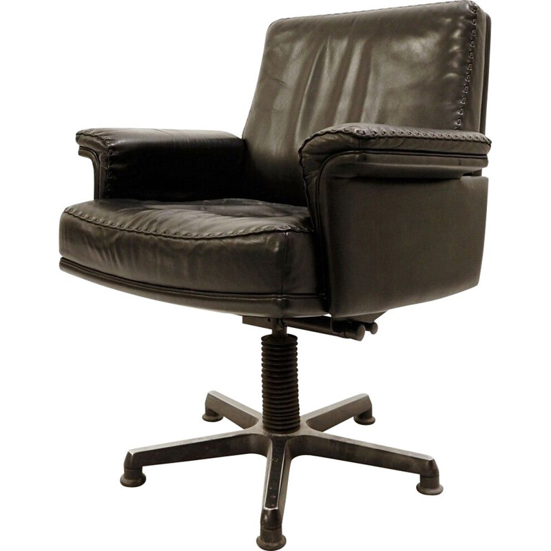 Vintage Black leather model DS 35 swivel desk chair from de sede 1960s