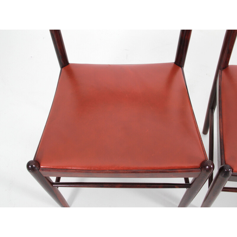 Set of 4 vintage chairs in Rio rosewood, Scandinavian