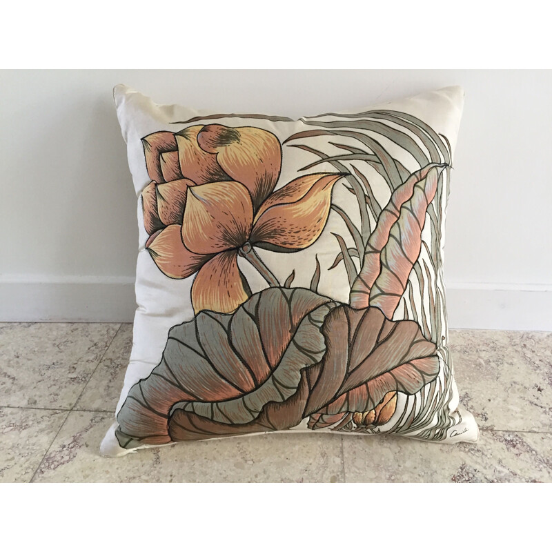 Pair of vintage cushions in pure silk