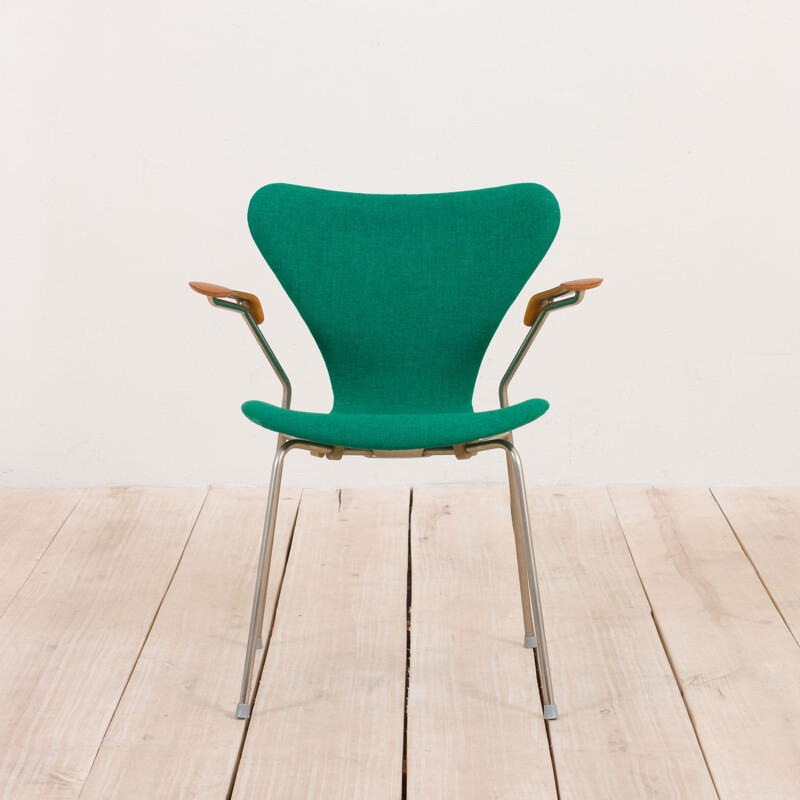 Vintage Butterfly chair by Arne Jacobsen 1955