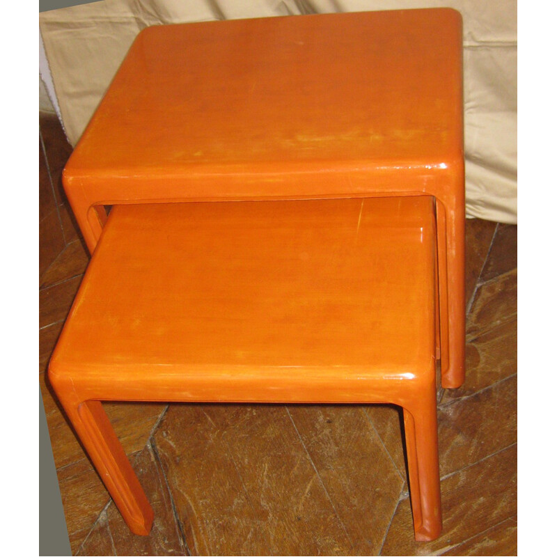 Pair of low lacquered nesting tables - 1940s 