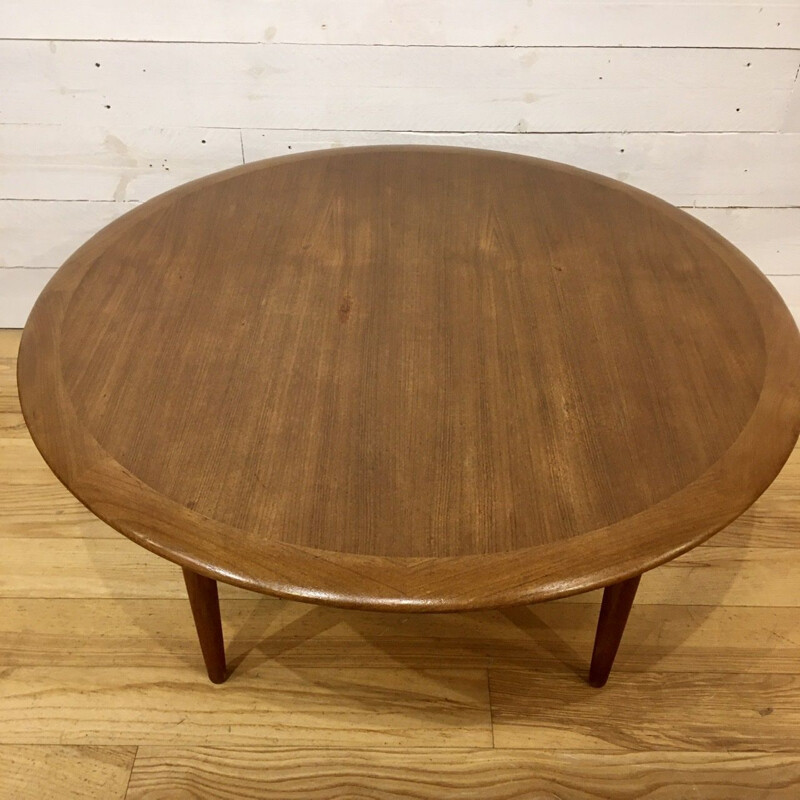 Vintage round teak and rattan coffee table by Johannes Andersen for Silkeborg, Denmark 1960s