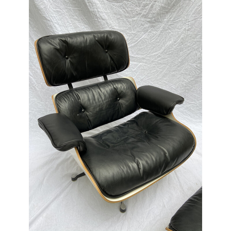 Vintage lounge chair and ottoman by Charles Eames & Herman Miller for Mobilier International 1977s