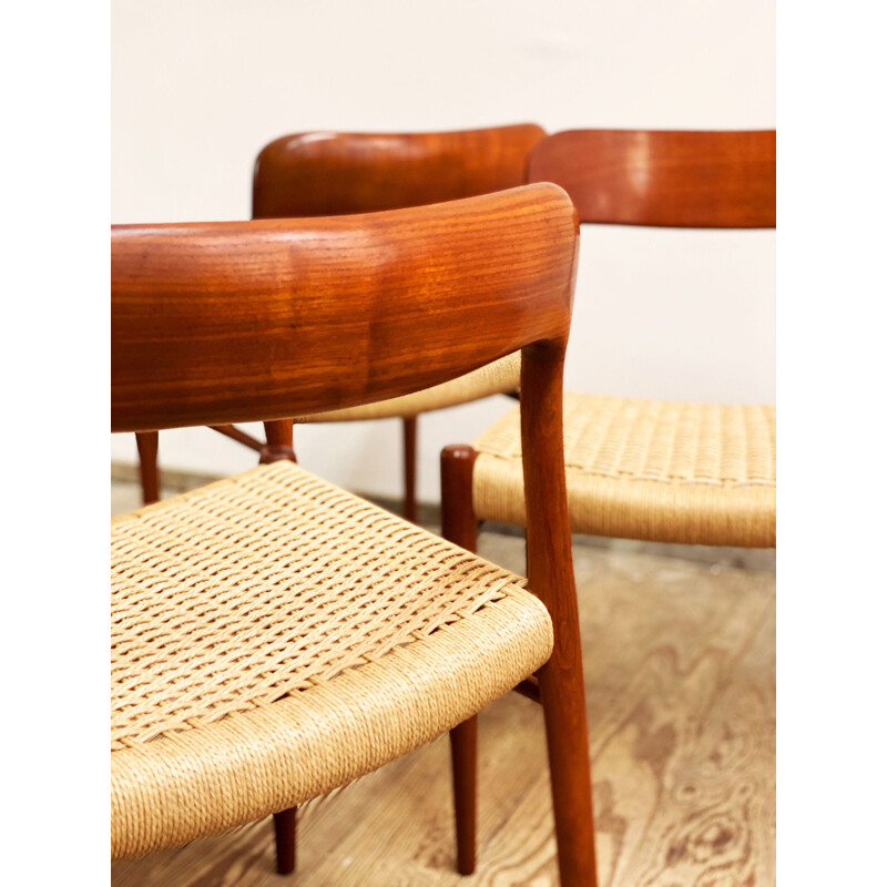 Set of 4 vintage teak dining chairs Model 75 by Niels O. Moller for J.L. Moller, Denmark 1950s