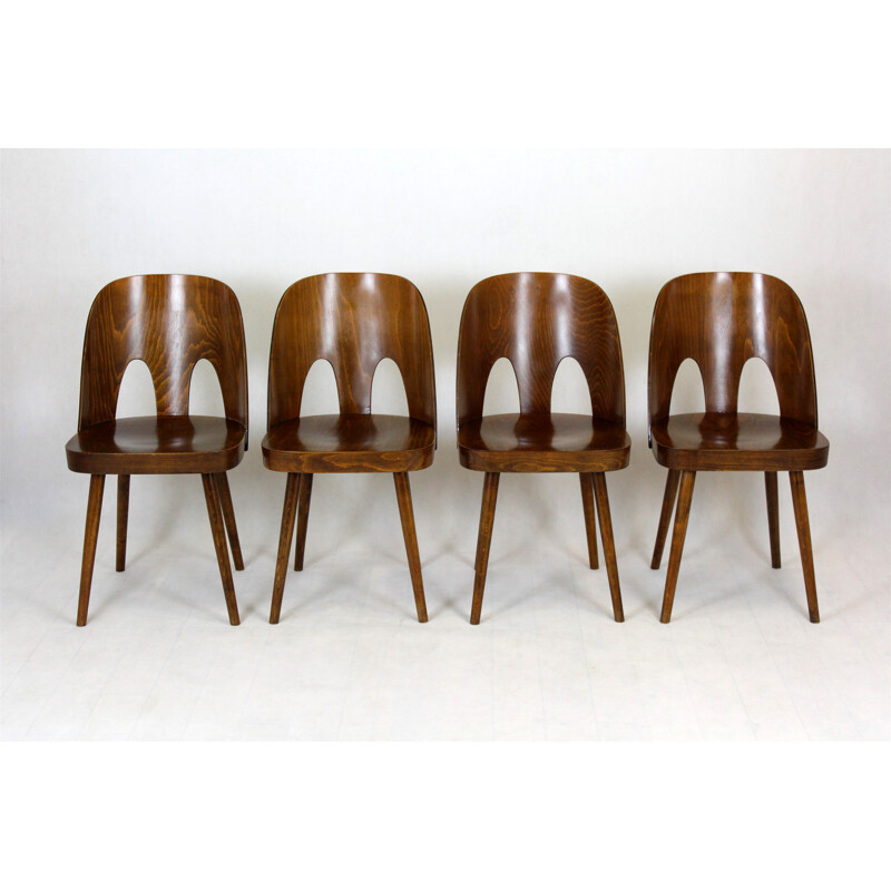 Lot de 4 chaises vintage en bois par Oswald Haerdtl pour Ton, Tchécoslovaquie 1950
