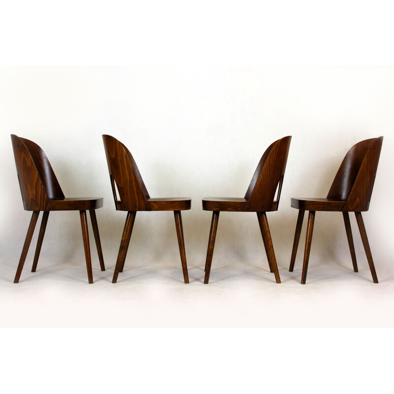 Conjunto de 4 cadeiras de madeira vintage de Oswald Haerdtl para Ton, Checoslováquia 1950