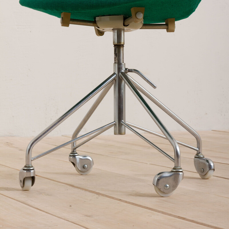 Chaise vintage Arne Jacobsen 3117 série 7 sur roulettes, Danemark 1967