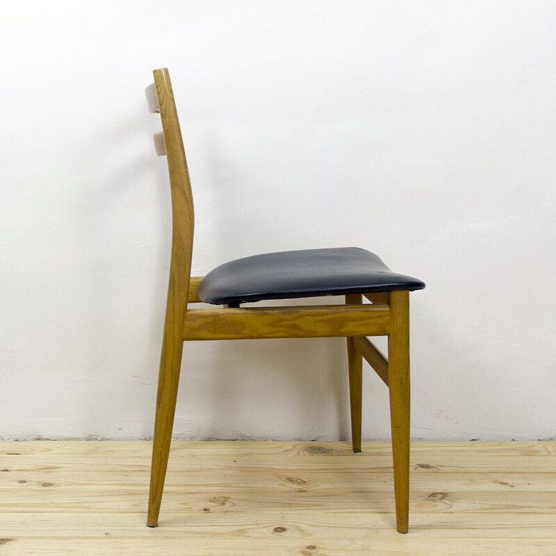 Vintage-Stuhl aus Esche, Skandinavien 1960