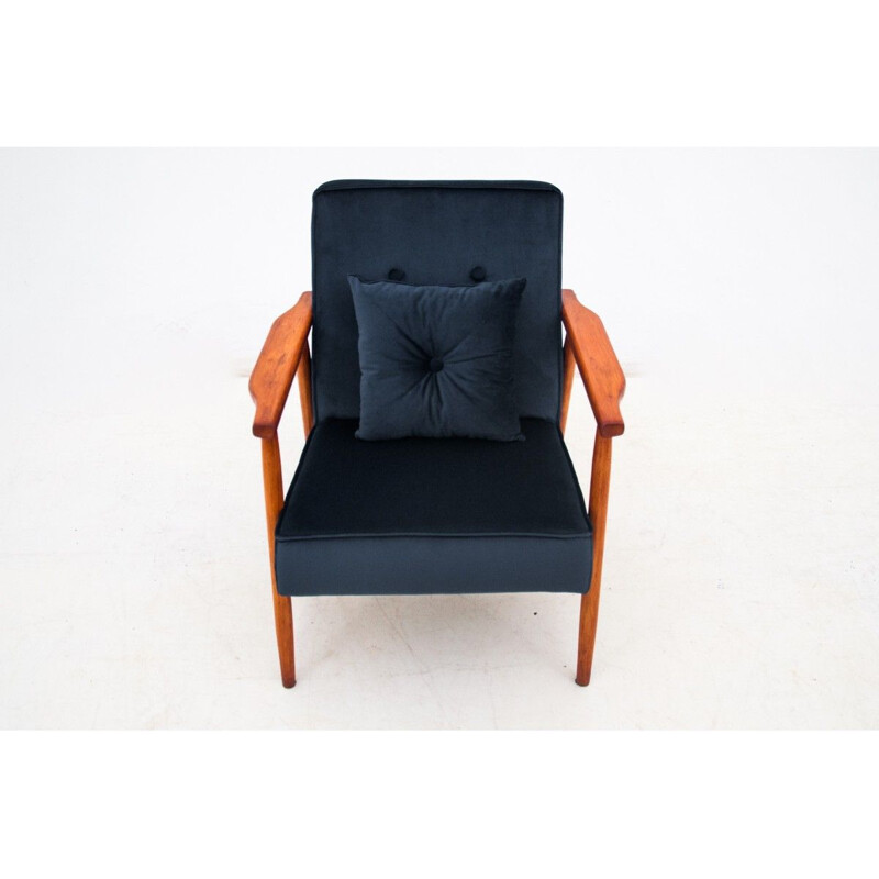 Vintage beech Armchair with footrest, Poland 1960s