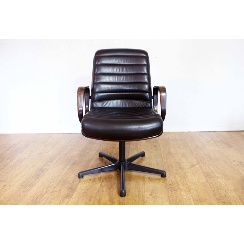 Vintage Stoll Giroflex conference chair in leather and wood 1960
