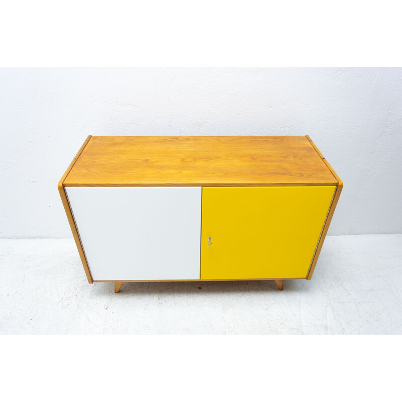 Vintage sideboard U-450 by Jiří Jiroutek, Czechoslovakia 1960s