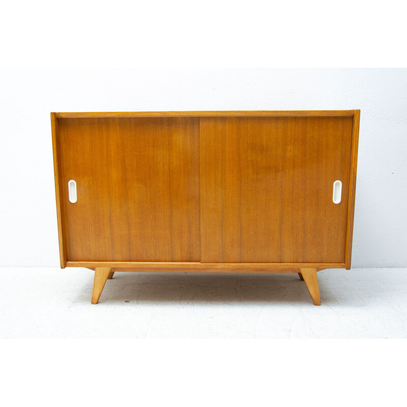 Credenza vintage in rovere di Jiří Jiroutek, Cecoslovacchia 1960